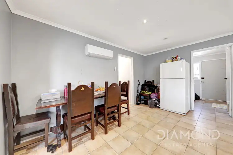 Fifth view of Homely house listing, 8 Evelyne Avenue, Cranbourne VIC 3977