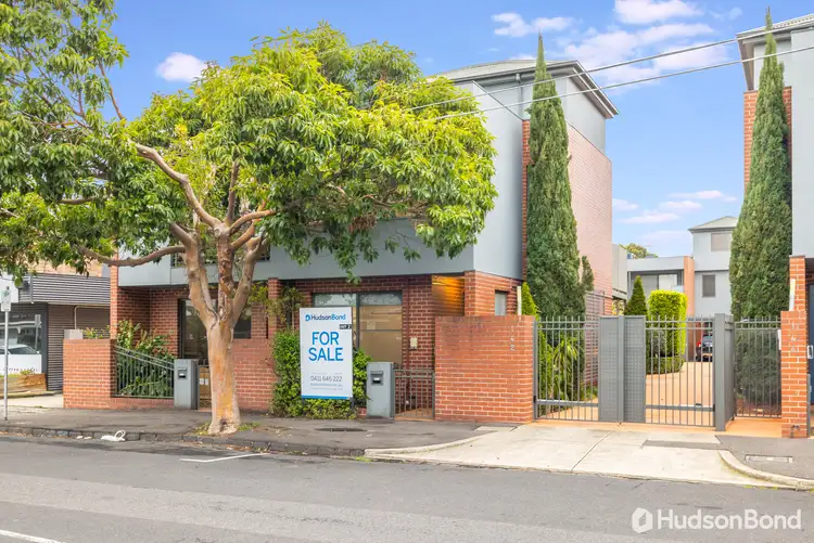 2/142 Barkly Street, Brunswick VIC 3056