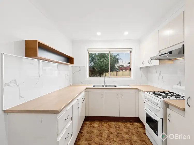 Fourth view of Homely unit listing, 2/11 Burns Way, Delahey VIC 3037