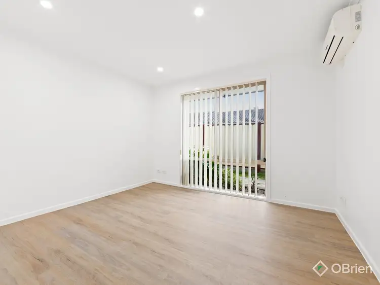 Sixth view of Homely unit listing, 2/11 Burns Way, Delahey VIC 3037