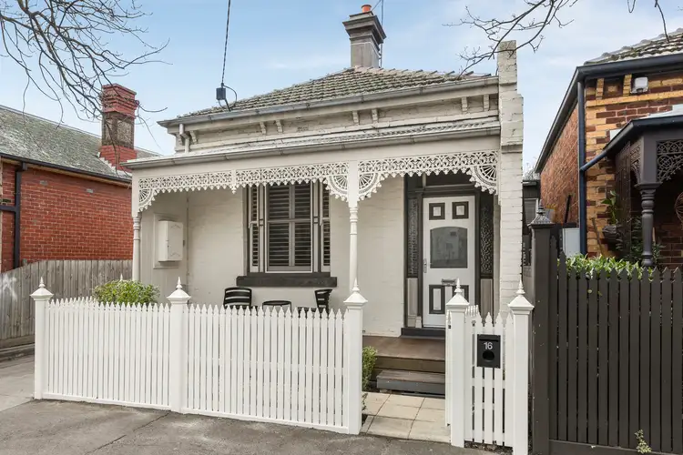 16 Clendon Road, Armadale VIC 3143