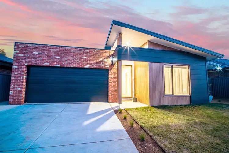 3 Nyon Road, Alfredton VIC 3350