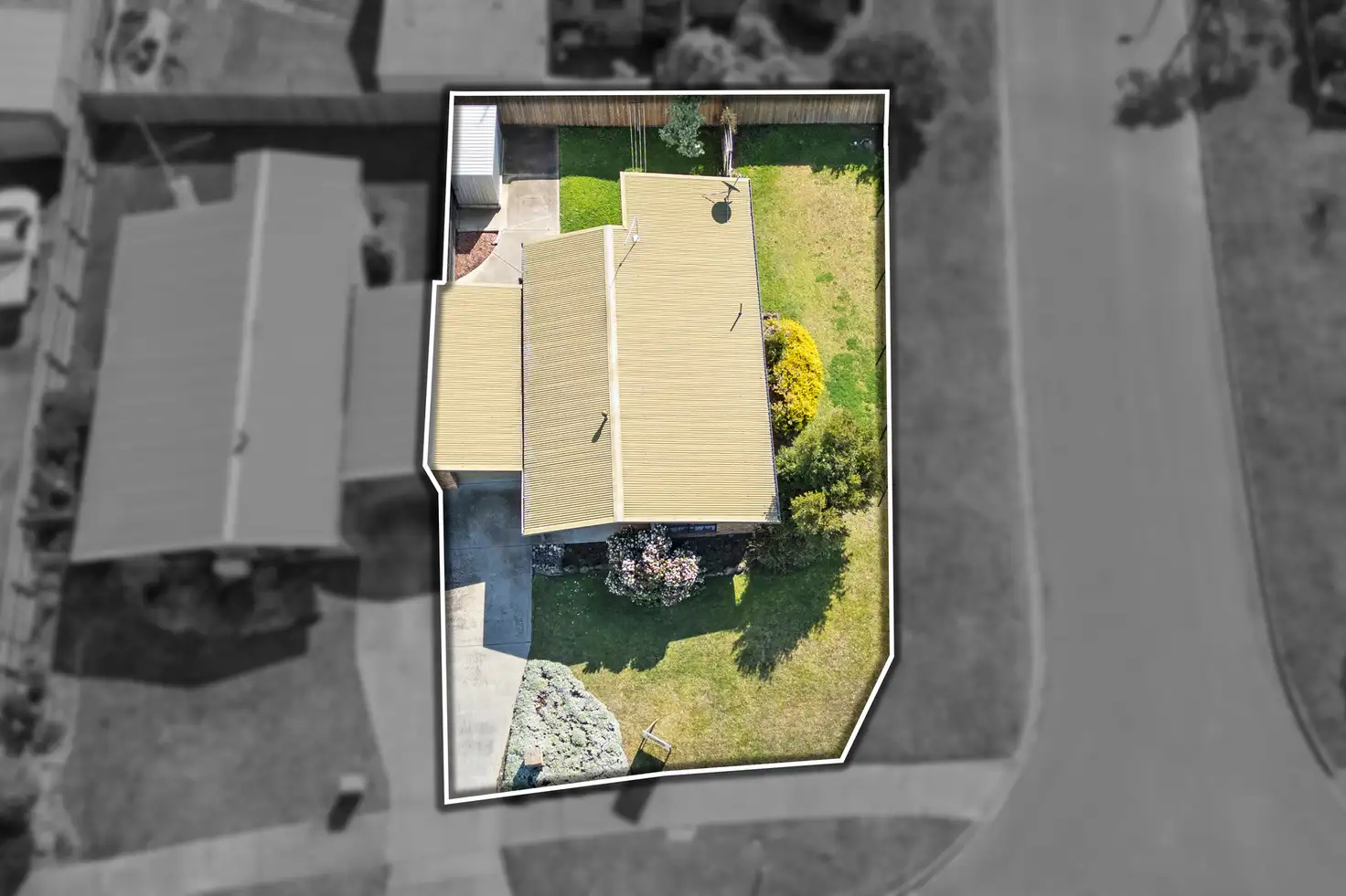 Main view of Homely unit listing, 2/1 Baystone Court, Traralgon VIC 3844