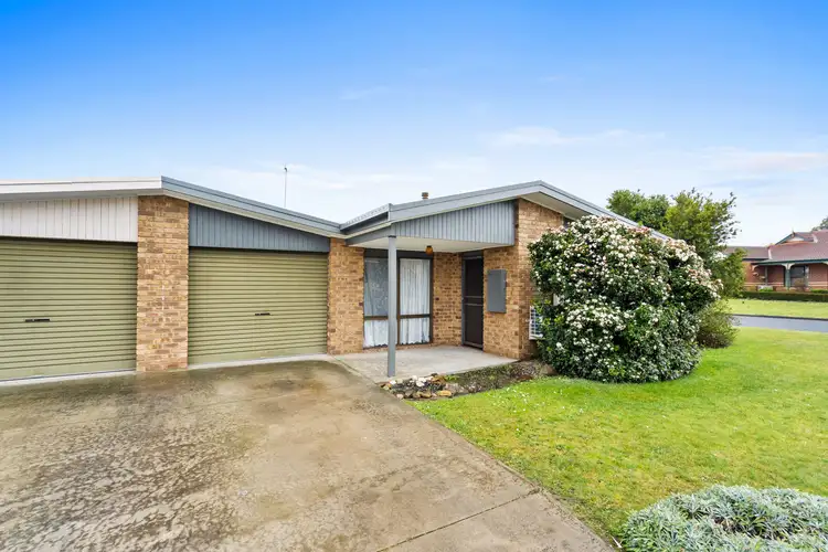 Second view of Homely unit listing, 2/1 Baystone Court, Traralgon VIC 3844