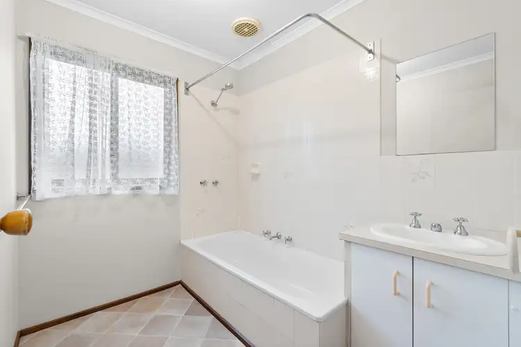 Sixth view of Homely unit listing, 2/1 Baystone Court, Traralgon VIC 3844
