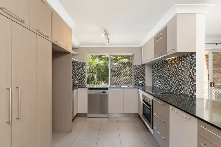 3/130 Central Avenue, Indooroopilly QLD 4068