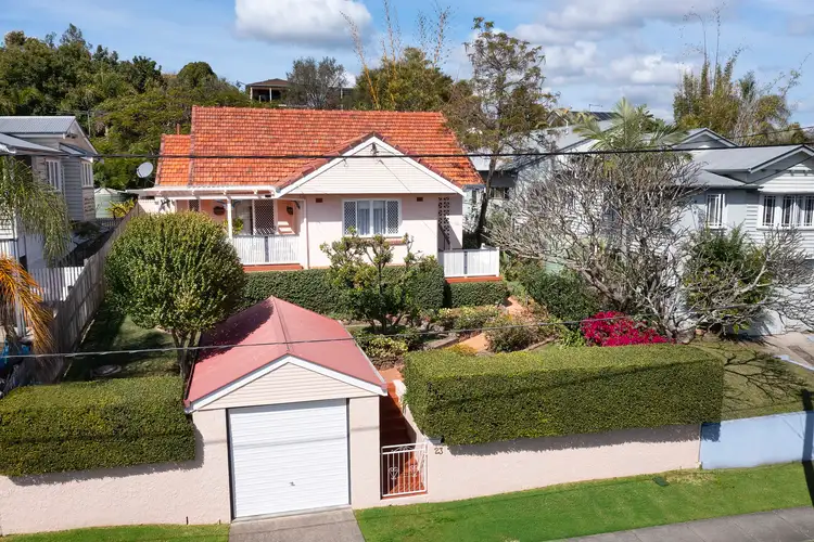 23 Raff Avenue, Holland Park QLD 4121