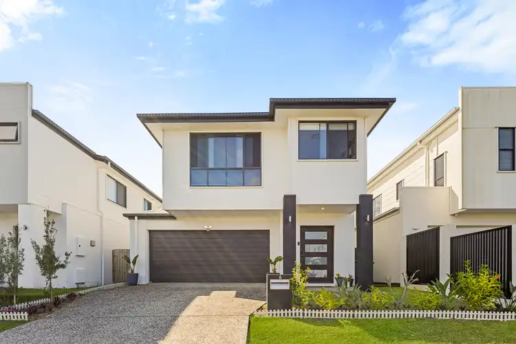 6 Anchor Street, Newport QLD 4020