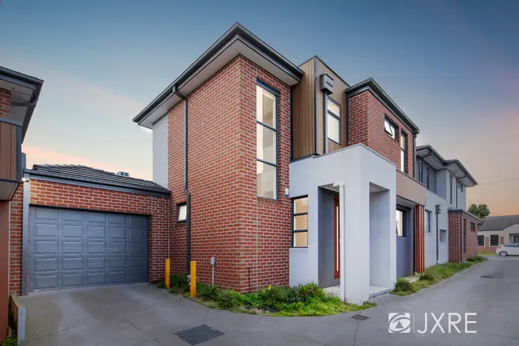 2/13 Jeanette Street, Clayton South VIC 3169