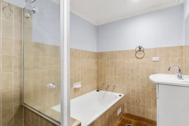 Fifth view of Homely apartment listing, 5/200-204 Willarong Road, Caringbah NSW 2229
