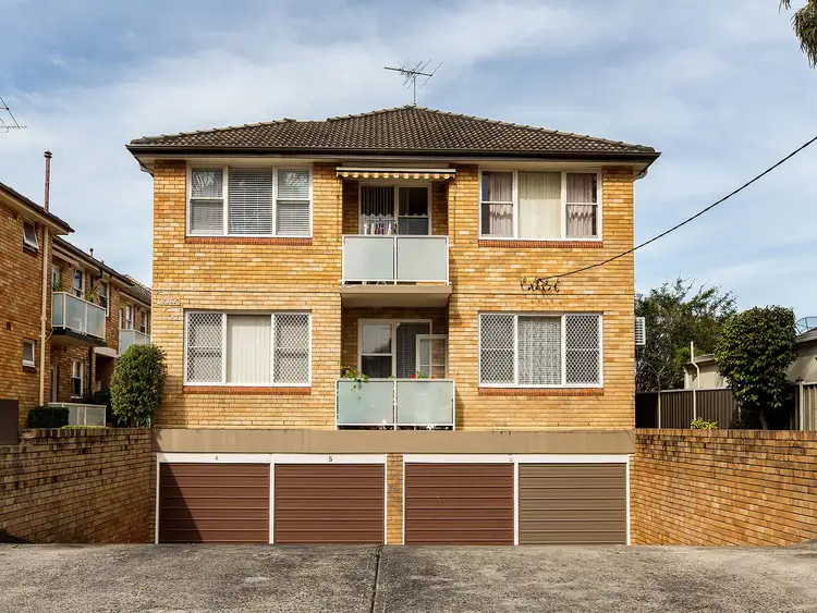 Main view of Homely apartment listing, 8/32 Hercules Road, Brighton-Le-Sands NSW 2216