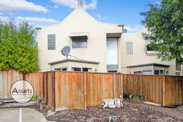 Main view of Homely unit listing, 2/8 Barkly Street, Portland VIC 3305