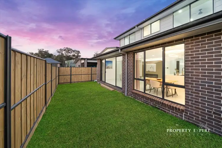 7 Parkside Ave ( Rouse Hill Heights), Box Hill NSW 2765