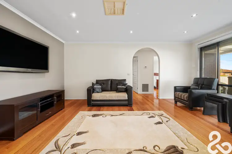 Second view of Homely house listing, 5 Ziema Court, Thomastown VIC 3074