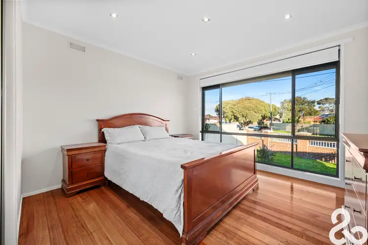 Sixth view of Homely house listing, 5 Ziema Court, Thomastown VIC 3074