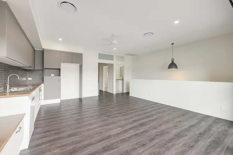 Fifth view of Homely townhouse listing, 8/35 Lenco Crescent, Landsborough QLD 4550