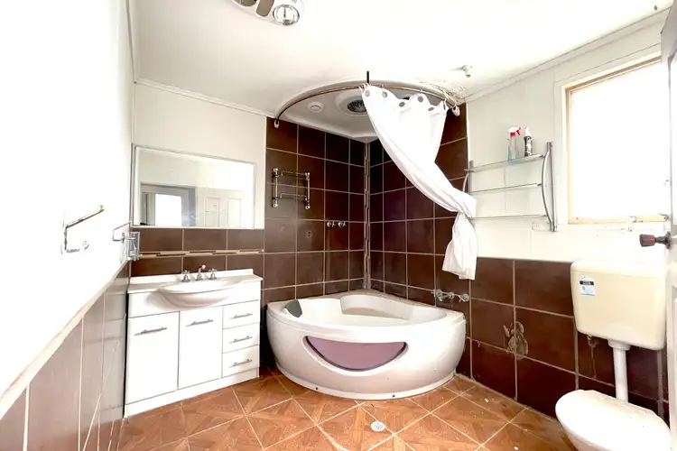 Fourth view of Homely house listing, 10 Kent Street, Thevenard SA 5690