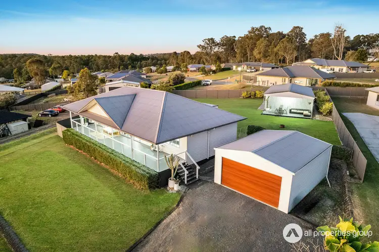8 Camberwell Close, Gleneagle QLD 4285