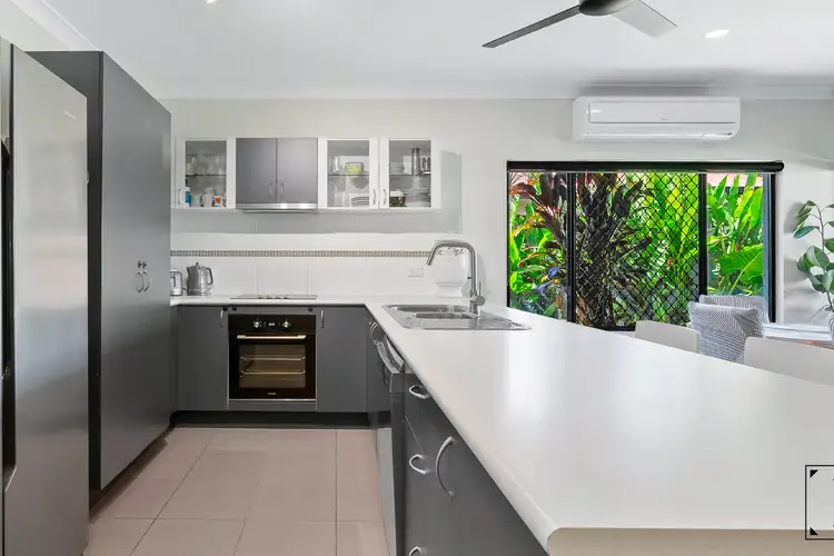 2 Imooya Place, Trinity Park QLD 4879