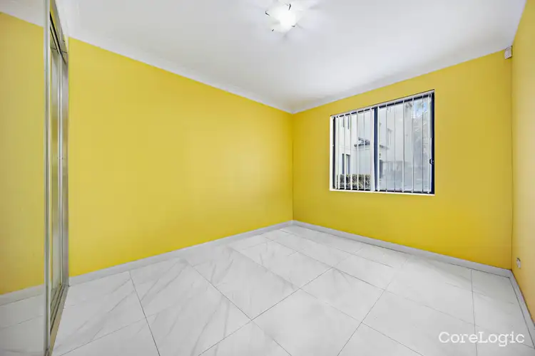 Fifth view of Homely apartment listing, 2/30-32 Lydbrook Street, Westmead NSW 2145