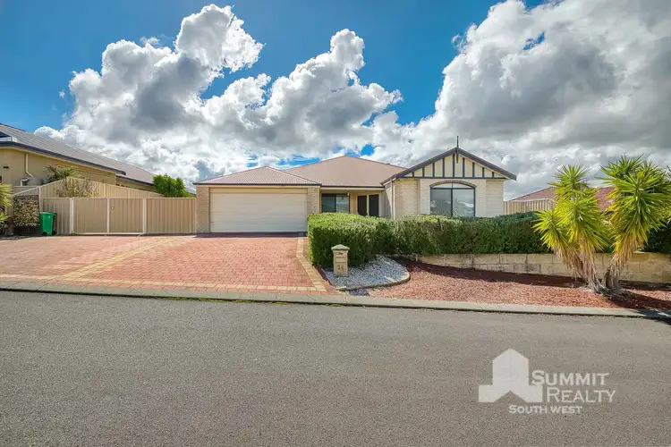 28 Vaughans Way, Australind WA 6233