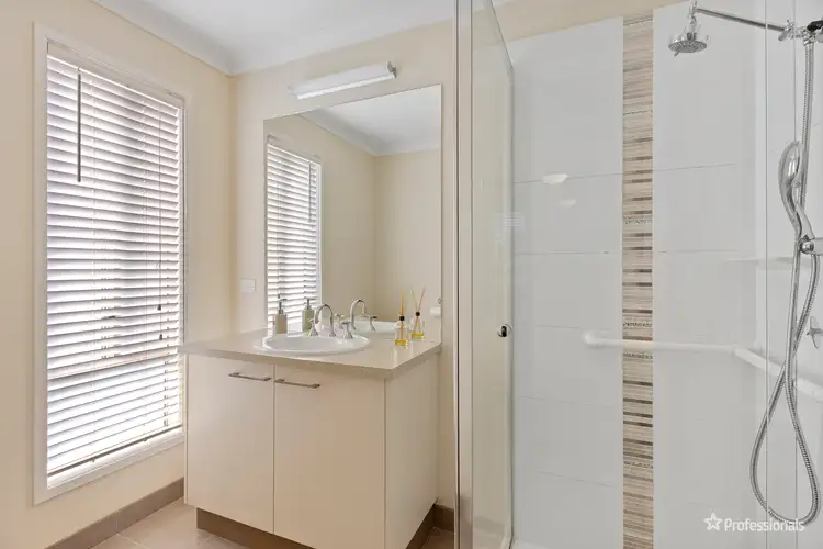 Fourth view of Homely house listing, 9 Inland Court, Maryborough VIC 3465