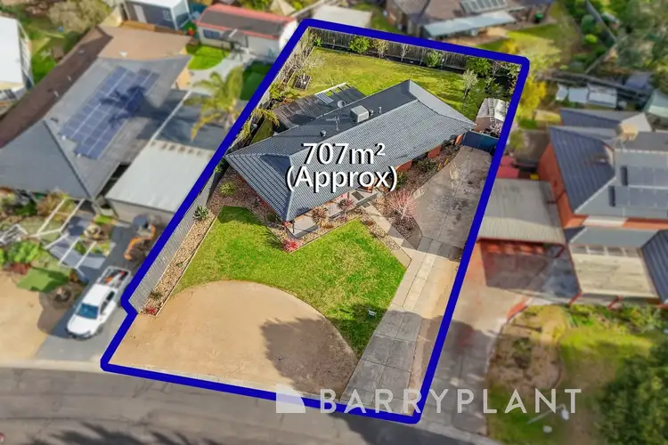 10 Heatherglade Place, Melton West VIC 3337