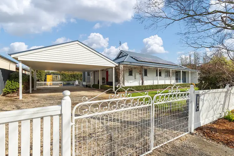 4 Glenice Court