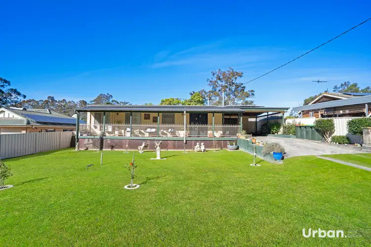 16 Bruce Street, Abernethy NSW 2325