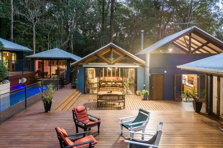 12 Renzo Lane, Mount Glorious QLD 4520