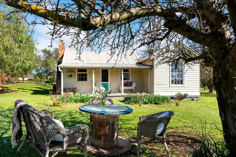 2 Ross Drive, Castlemaine VIC 3450