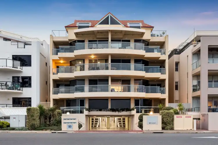 5/10 North Esplanade, Glenelg North SA 5045