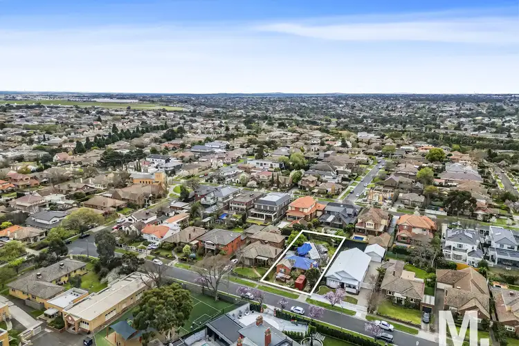 26 Rosebank Avenue, Strathmore VIC 3041