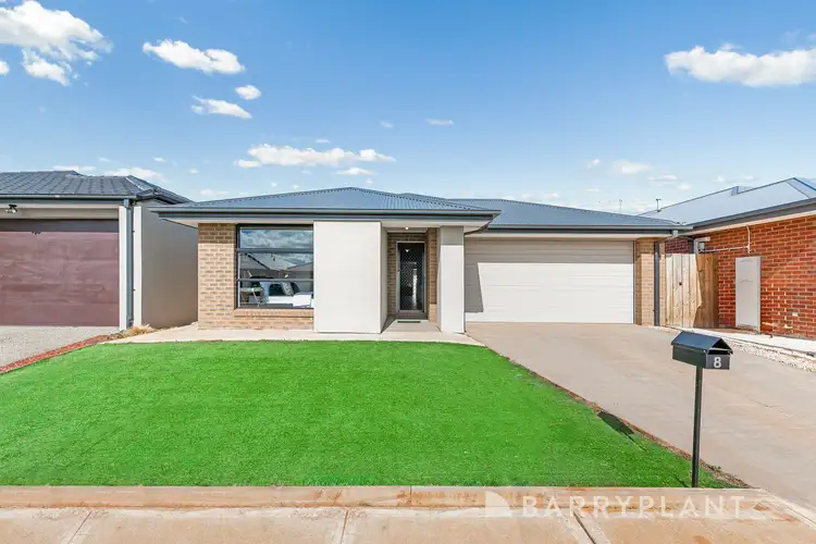 8 Valerian Street, Melton South VIC 3338