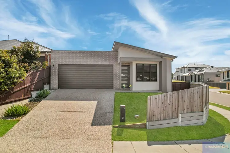 5 First Street, Holmview QLD 4207