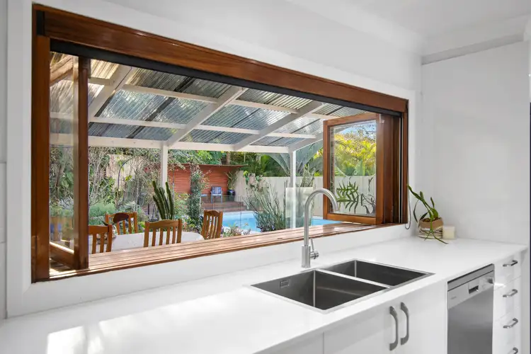 6 Laird Drive, Avoca Beach NSW 2251