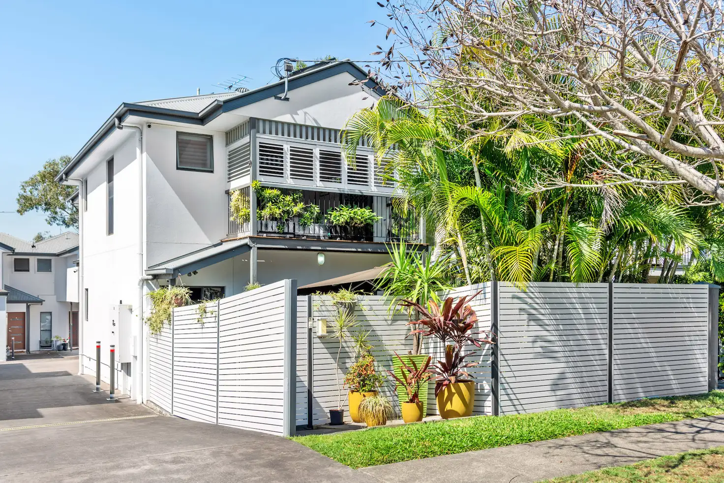 Main view of Homely townhouse listing, 2/19 Worden Street, Morningside QLD 4170