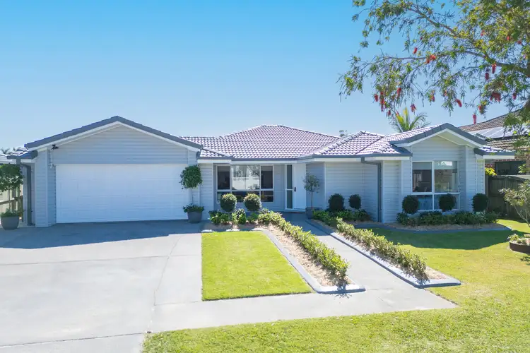 53 Cosmos Avenue, Banksia Beach QLD 4507