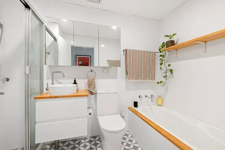 Sixth view of Homely apartment listing, 6/1-5 The Crescent, Dee Why NSW 2099
