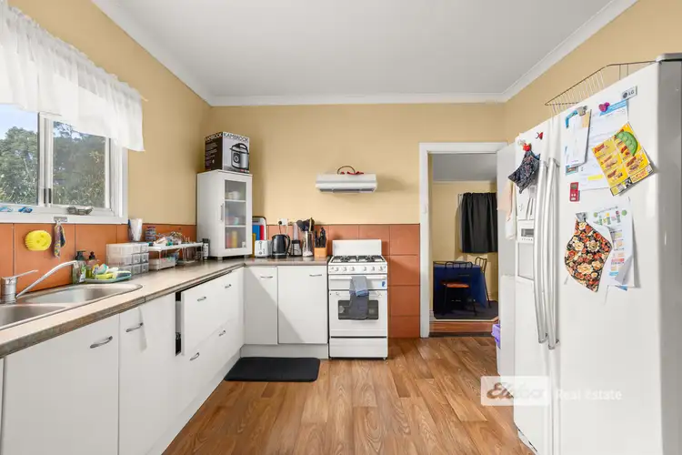 Seventh view of Homely house listing, 20 Gladstone Crescent, Collie WA 6225