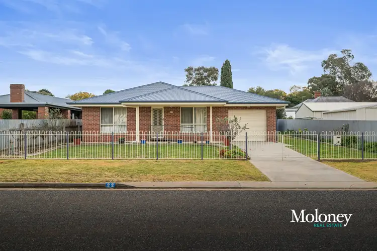 22 Banff Street, Corowa NSW 2646