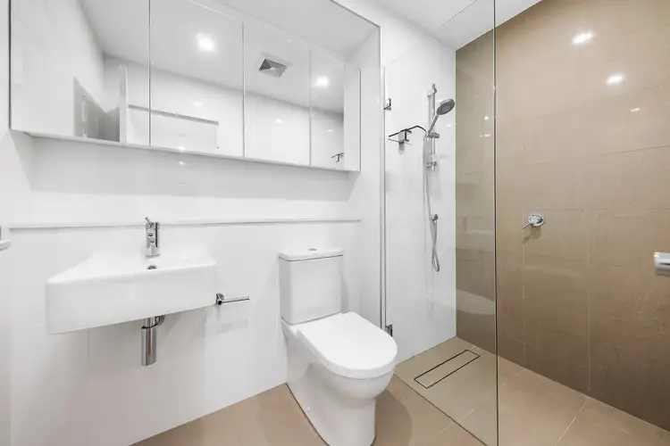 Fifth view of Homely unit listing, 303/9 Moore Street, Sutherland NSW 2232