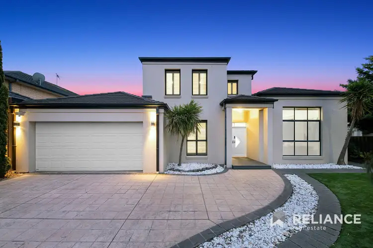 3 Evening Close, Sanctuary Lakes VIC 3030