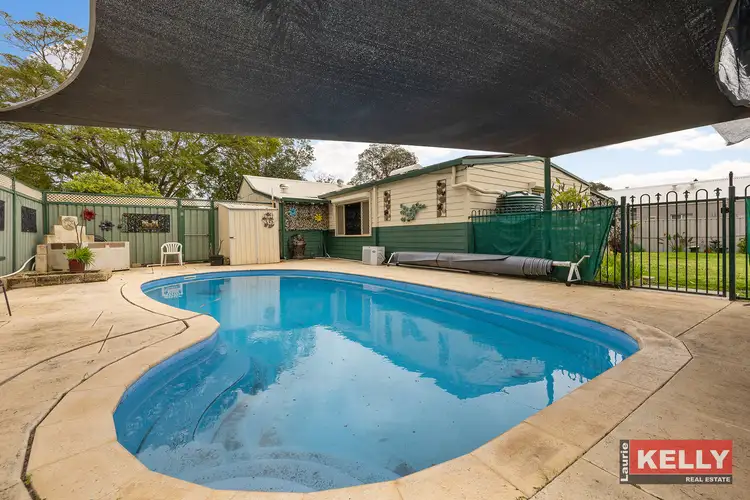 4 Field Avenue, Redcliffe WA 6104