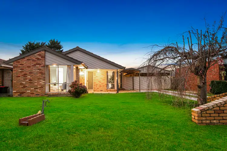 33 Cleveland Drive, Hoppers Crossing VIC 3029