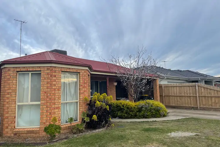 66 Streeton Close