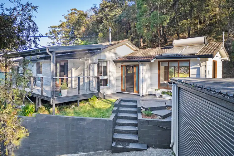 20 Nari Avenue, Point Clare NSW 2250