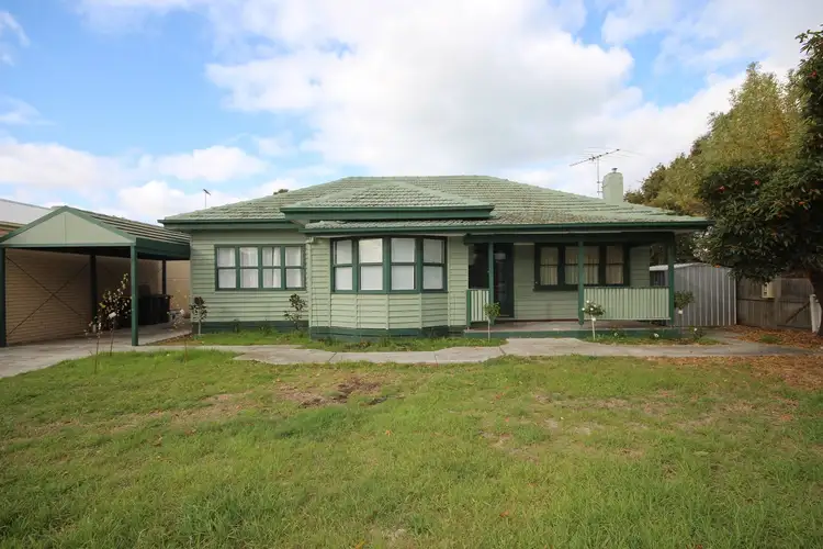 8 Seabeach Parade