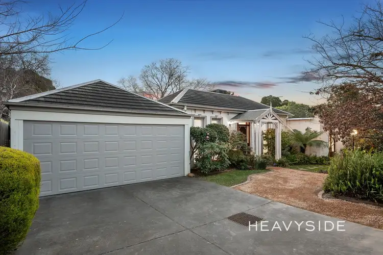 2/12a Serpentine Street, Mont Albert VIC 3127