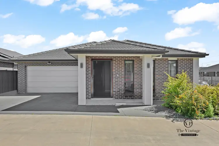 121A/121B Dransfield Drive, Oran Park NSW 2570